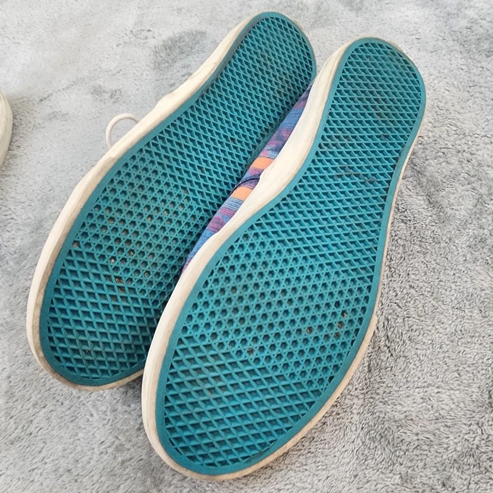 Vans Off The Wall Lace Up Shoes Multicolor Men's‎ 7.5 Women's 9